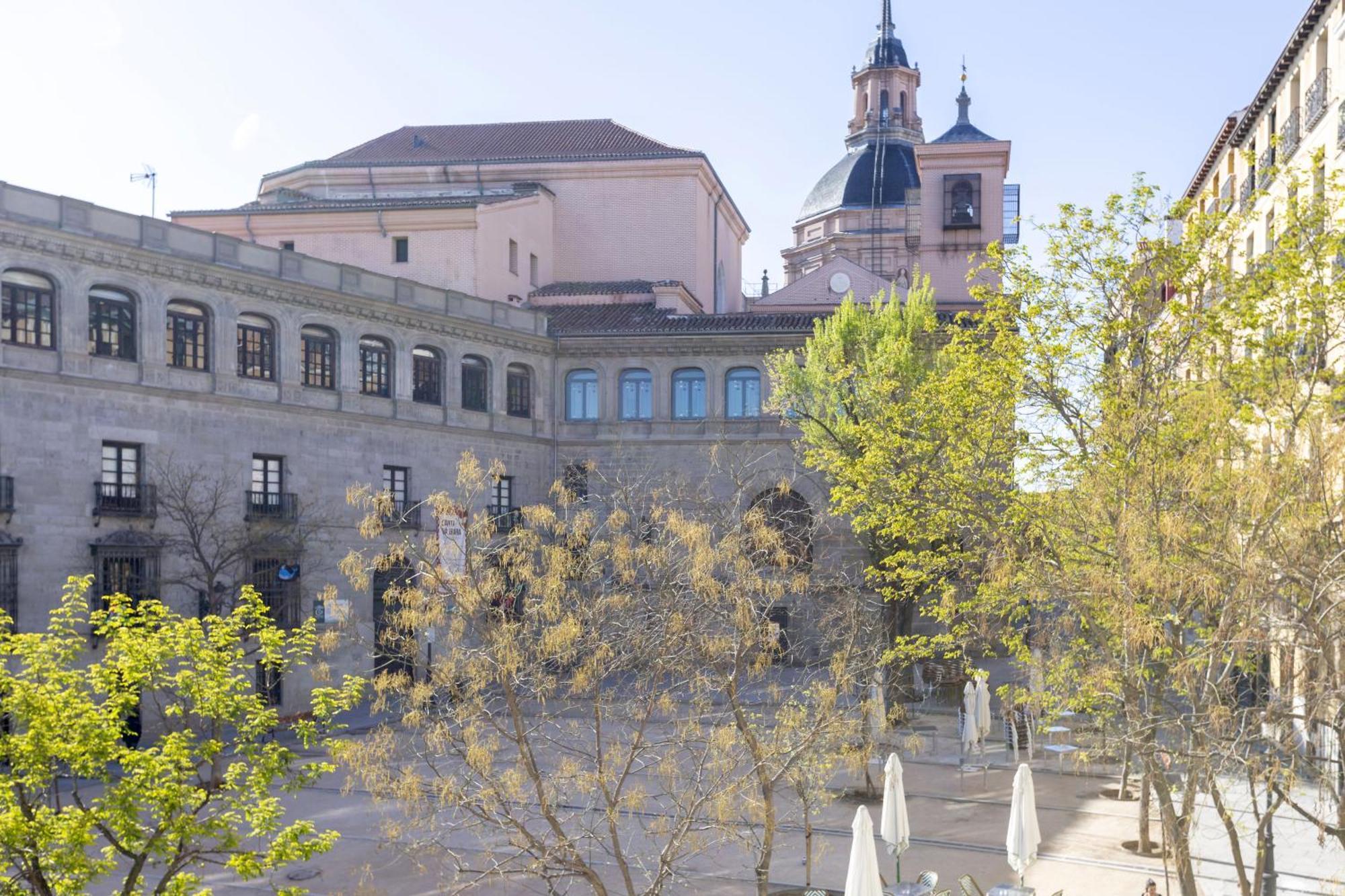 Precioso Apt En La Plaza De La Paja Latina Madrid Esterno foto