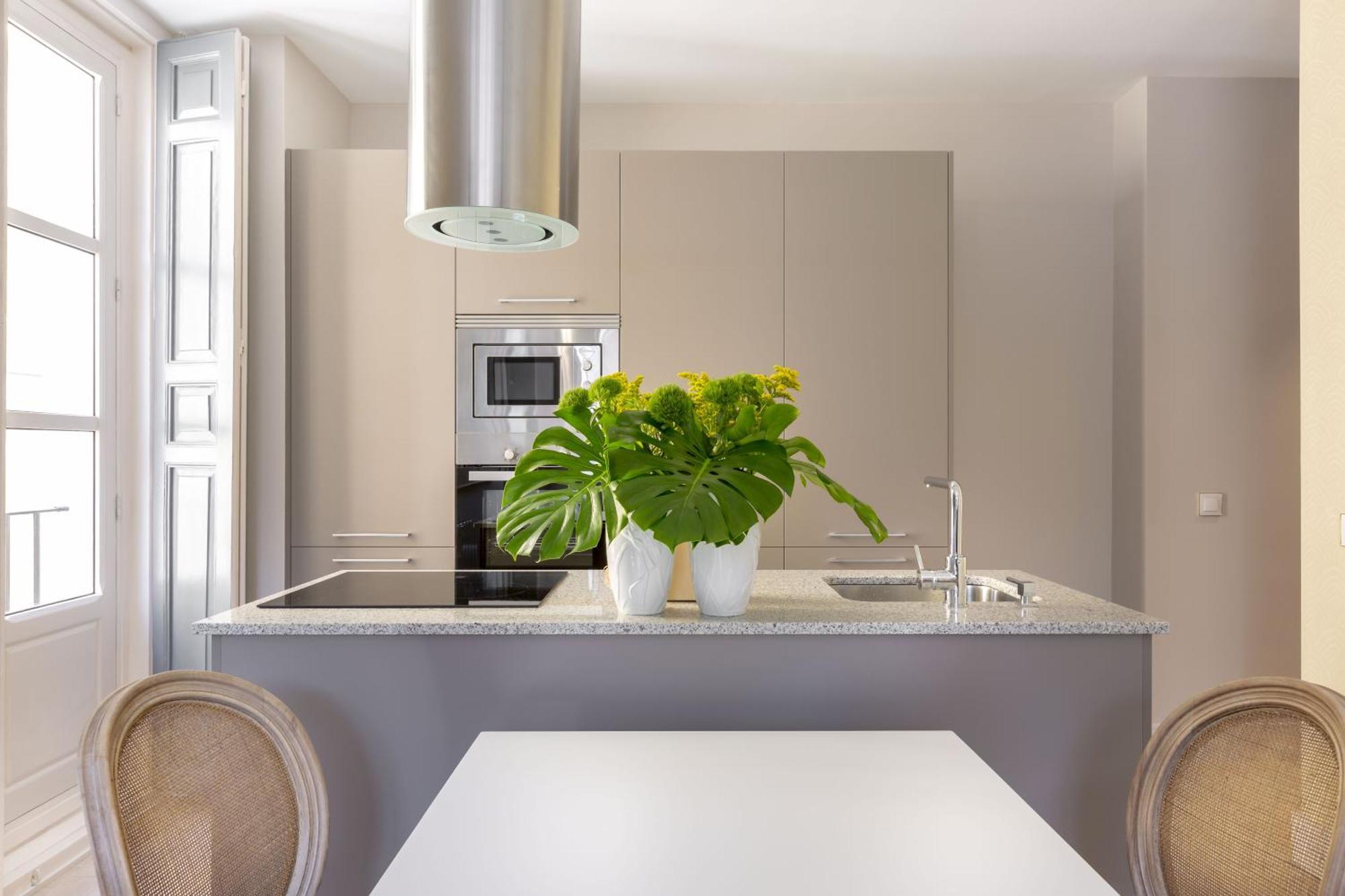 Precioso Apt En La Plaza De La Paja Latina Madrid Esterno foto