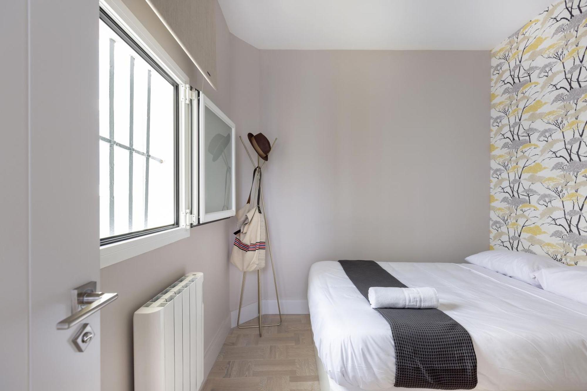 Precioso Apt En La Plaza De La Paja Latina Madrid Esterno foto